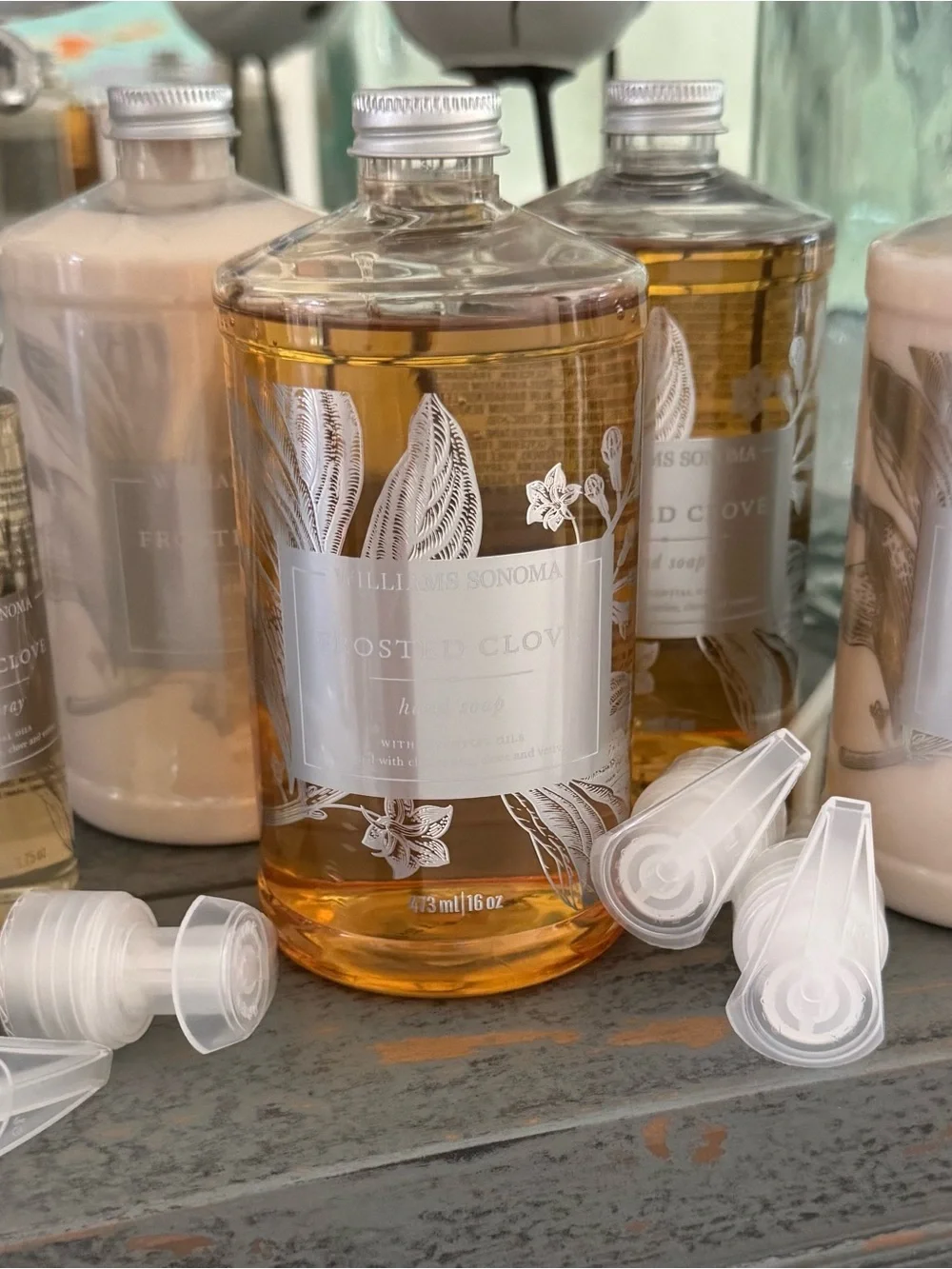 NWT 5-Pc Williams Sonoma Frosted Clove Gift Set ~ Hand Soap, Lotion & Room Spray